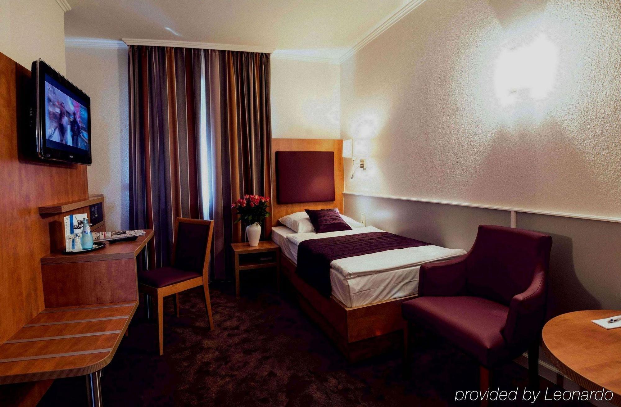 Hotel Niederrad Frankfurt nad Mohanem Exteriér fotografie